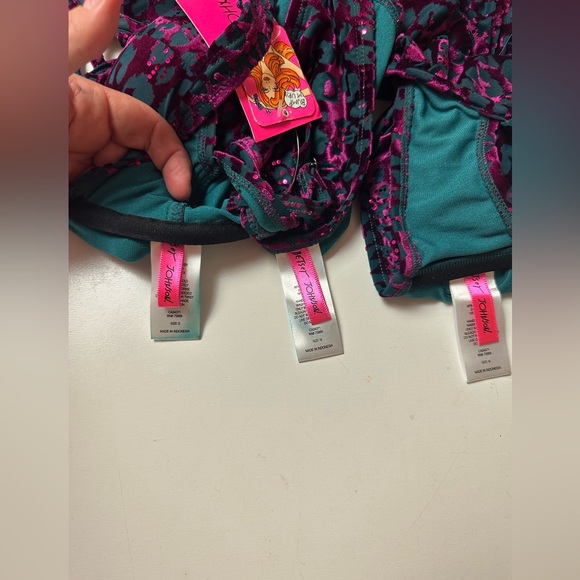 Betsey Johnson Lot 3:Metallic Pink Leopard Wild Instinct 2 Tops & Bottom NWT S/M - Picture 9 of 15